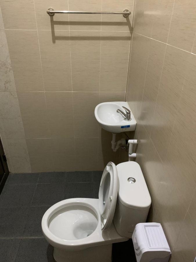 Tirtasuci House Hotel Kuta Lombok Eksteriør billede