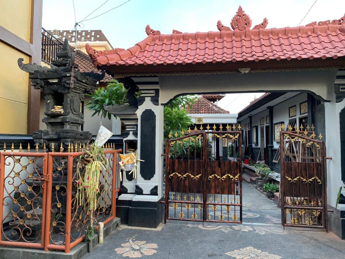 Tirtasuci House Hotel Kuta Lombok Eksteriør billede