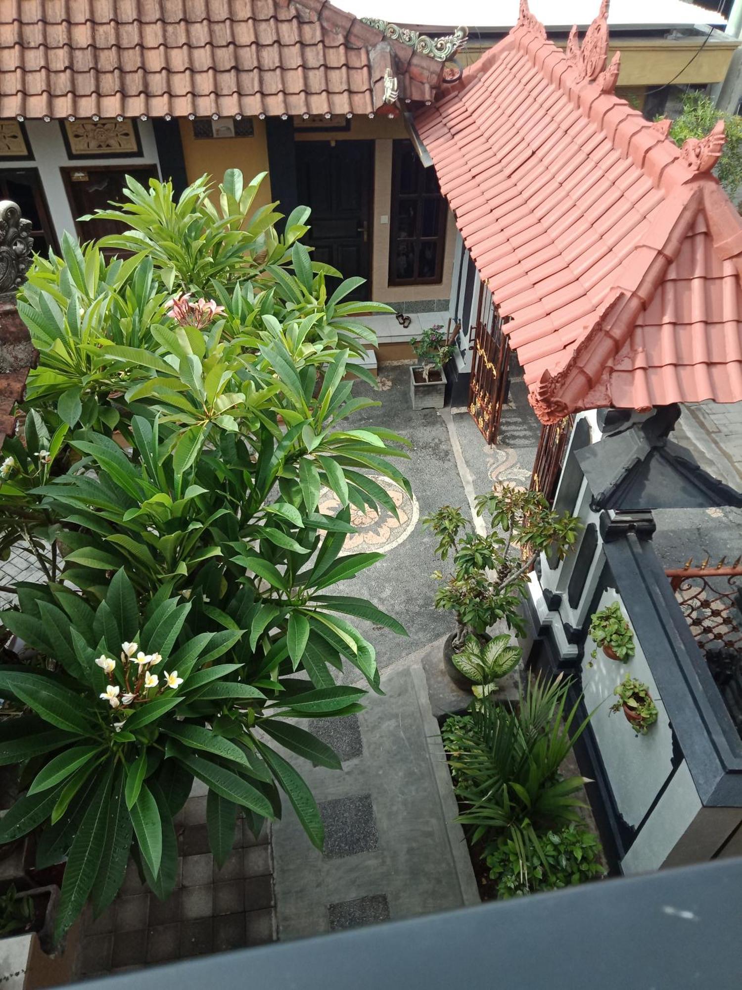 Tirtasuci House Hotel Kuta Lombok Eksteriør billede