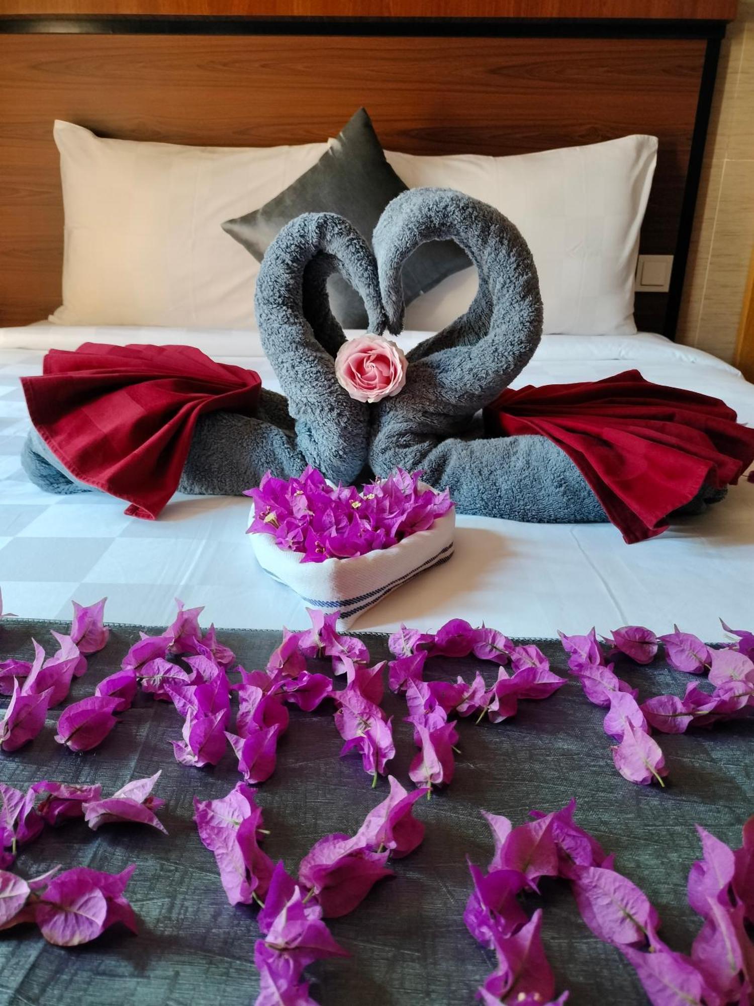 Tirtasuci House Hotel Kuta Lombok Eksteriør billede